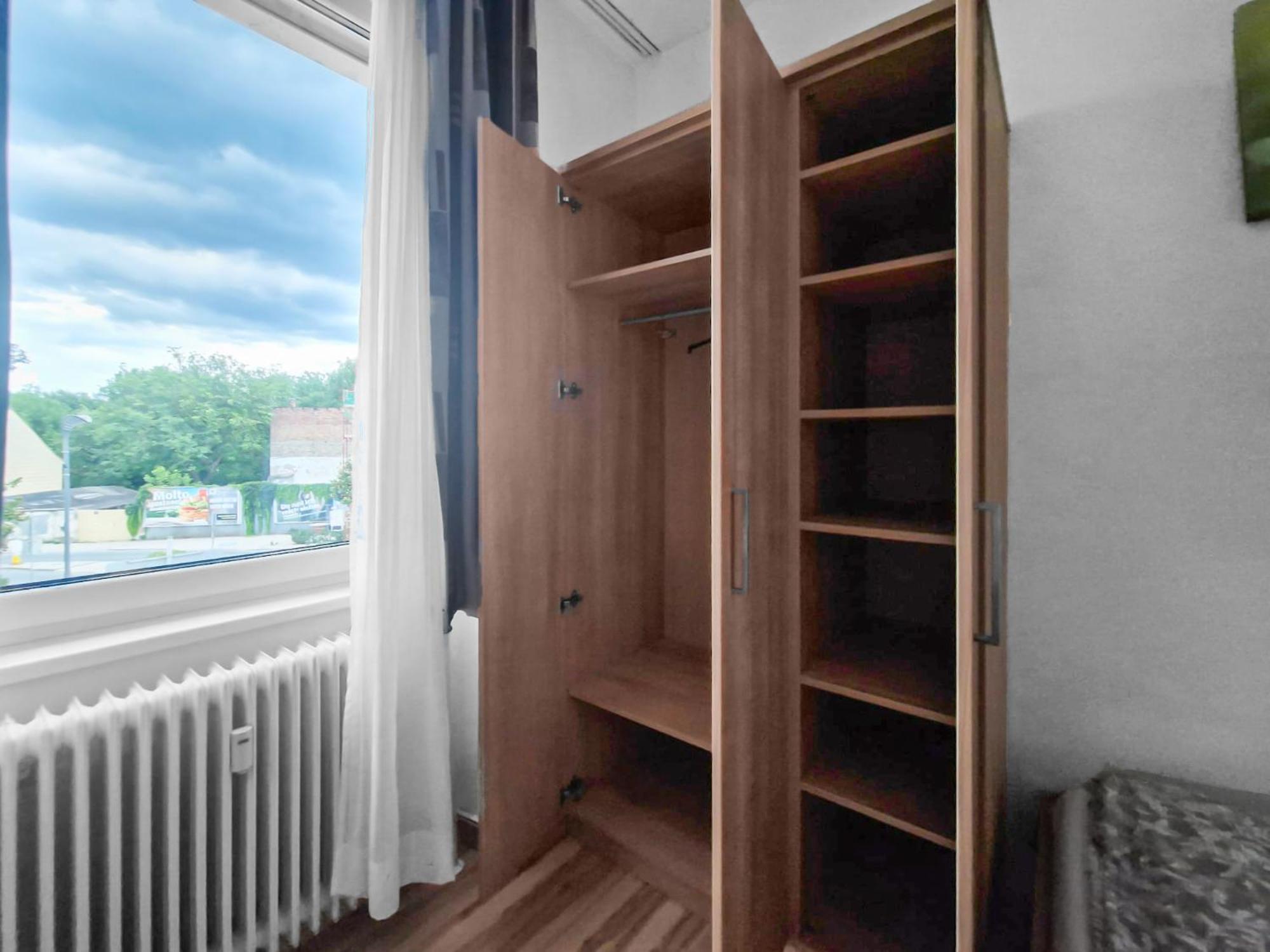 Josef Wolfik Strasse 10 Apartment Stockerau Buitenkant foto